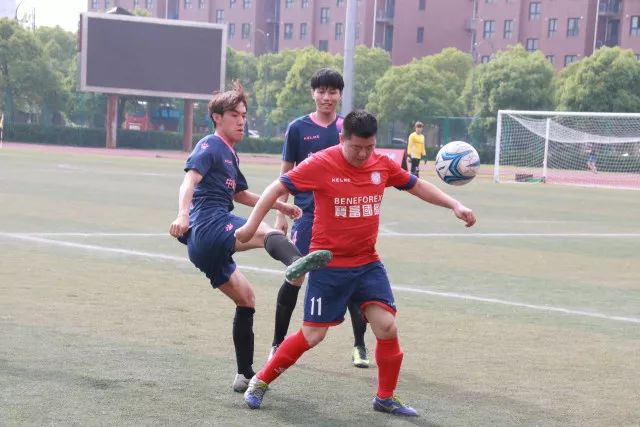 费尔德32分北控险胜深圳总分1-1 廖三宁20+10