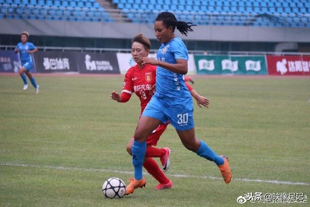2024融合慈善晚宴举行 姚明郑海霞出席关注特奥